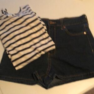 Forever 21 denim shorts, size 27